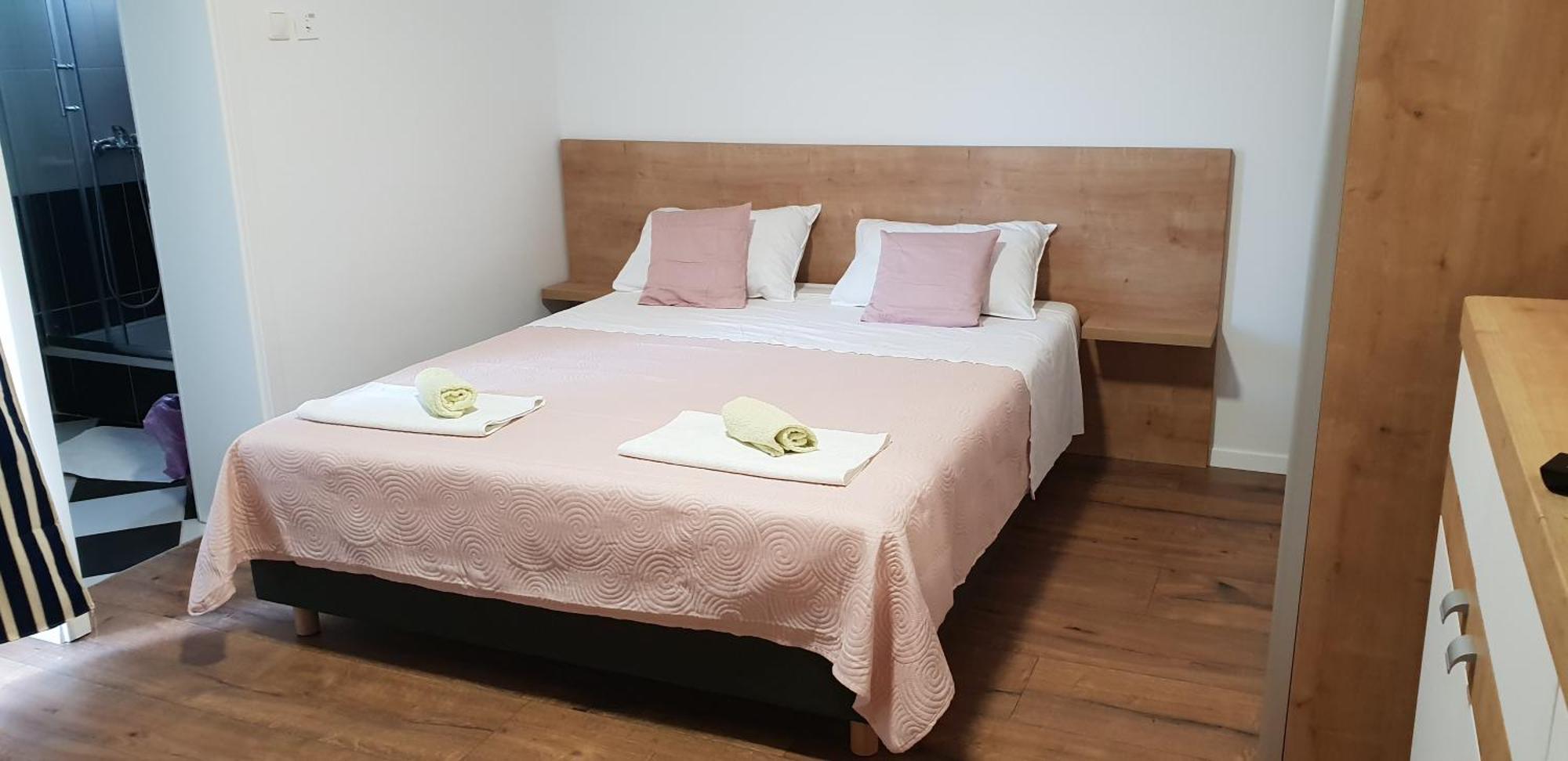 Kuca Pecine Bed & Breakfast Metajna Exterior foto